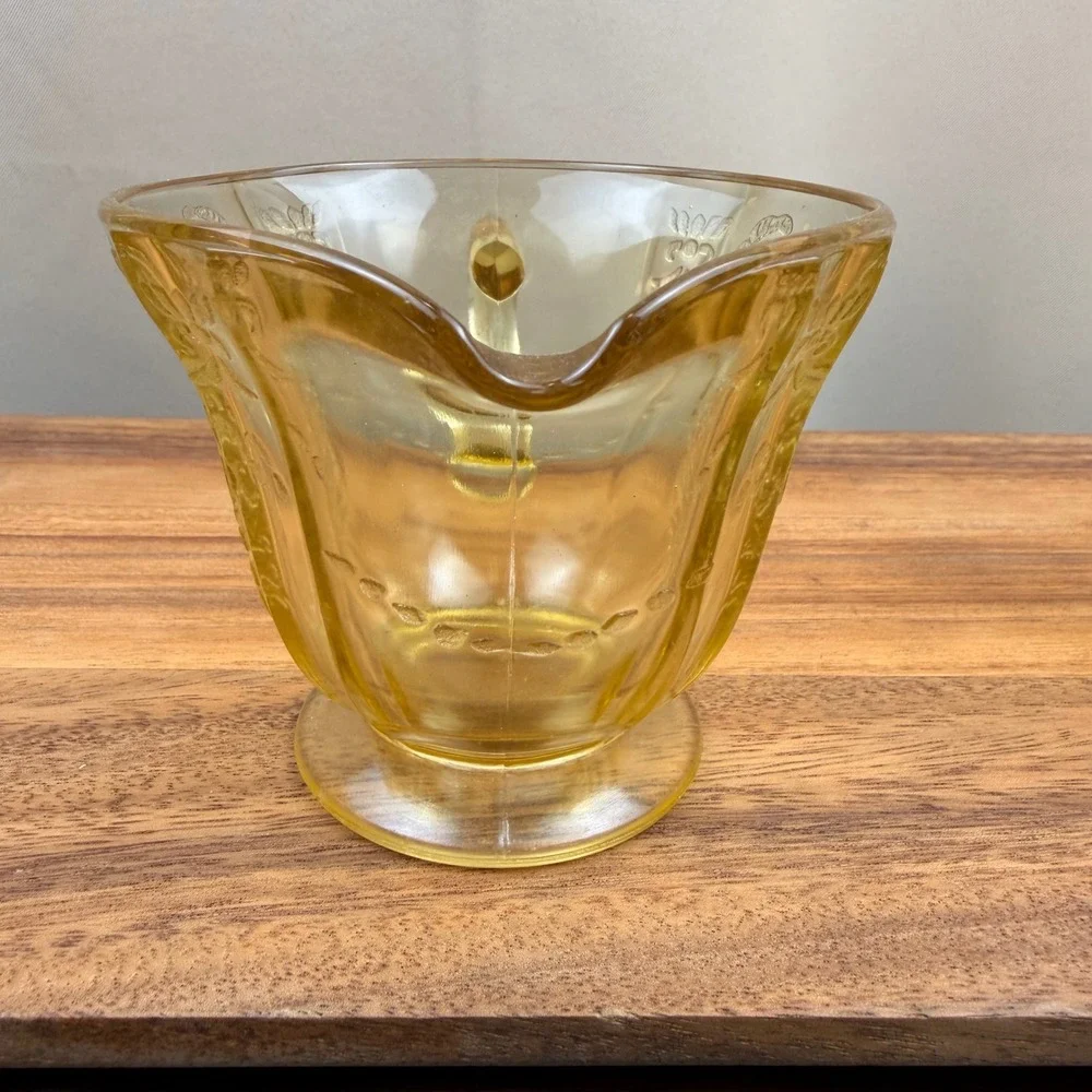 Federal Glass Madrid‎ Amber Yellow Depression Glass Creamer and Sugar Bowl Set